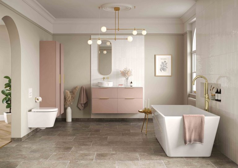 Bathrooims to Love Statement Rose