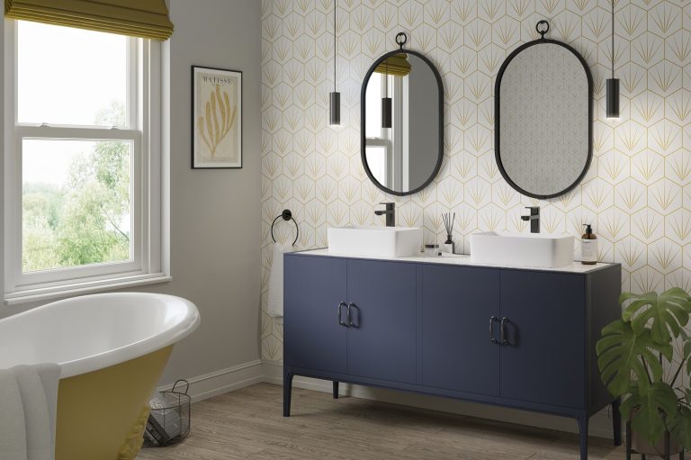 Bathroom_Review_Showerwall_Virtual-Worlds