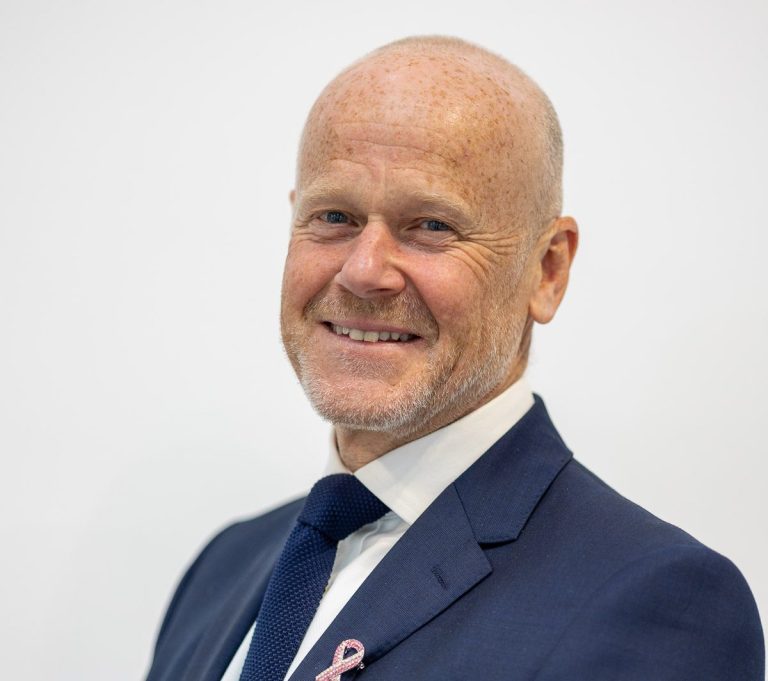 Bathroom_Review_Tim_Braodhurst_merlyn