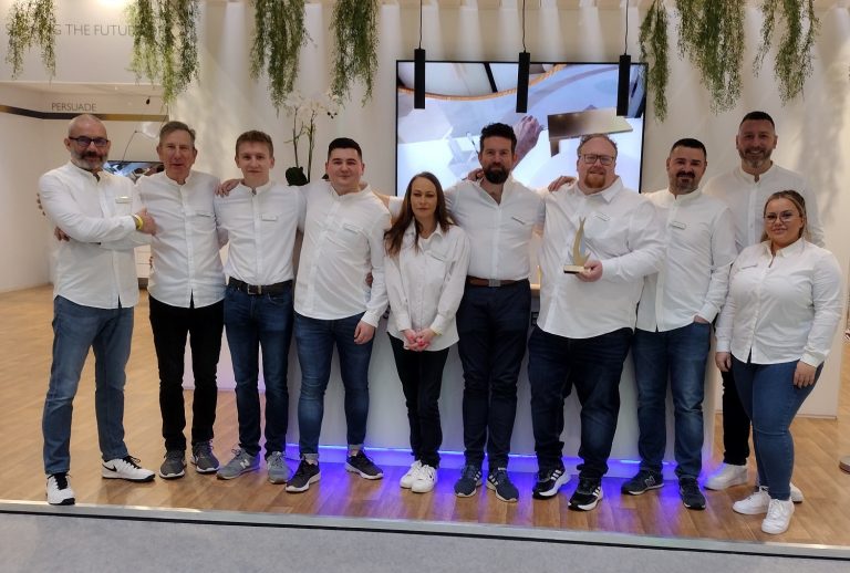 Bathhroom_Review_Virtual_Worlds_Sales_Team_Award