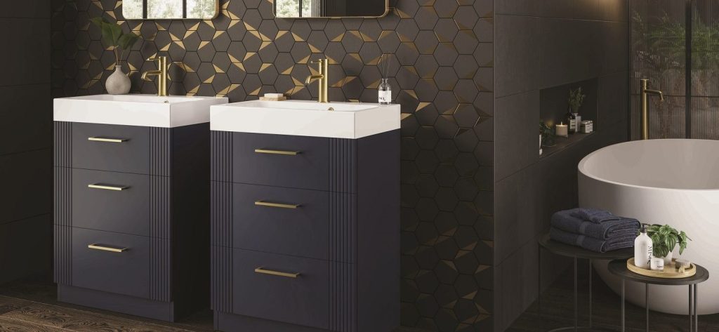 The-New-Trim-Curve-mirror-from-HiB-with-Fabrica-furniture