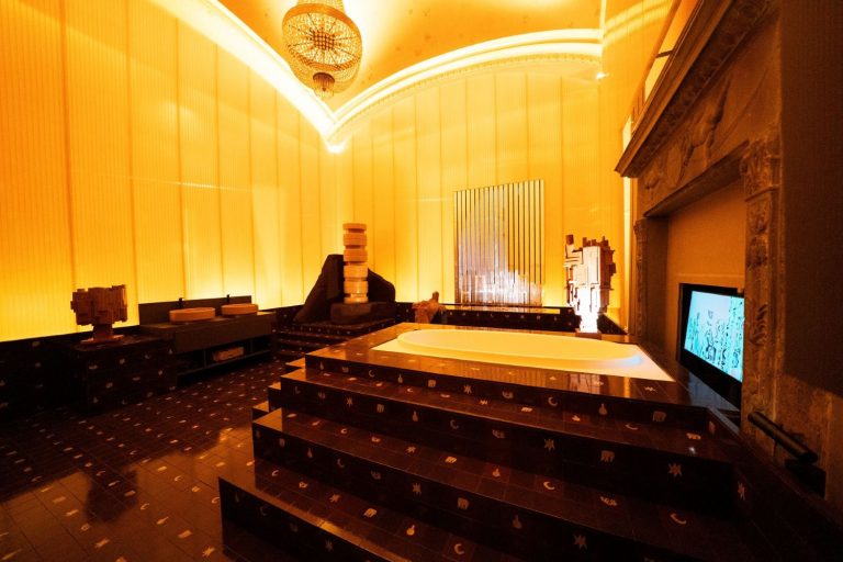 Bathroom-Review-_Duravit-Patricia_Urquiola