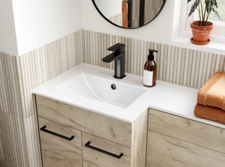 Bathroom-Review-Bathrooms2GO-Space-saving-VENOSA_OAK_CAMEO