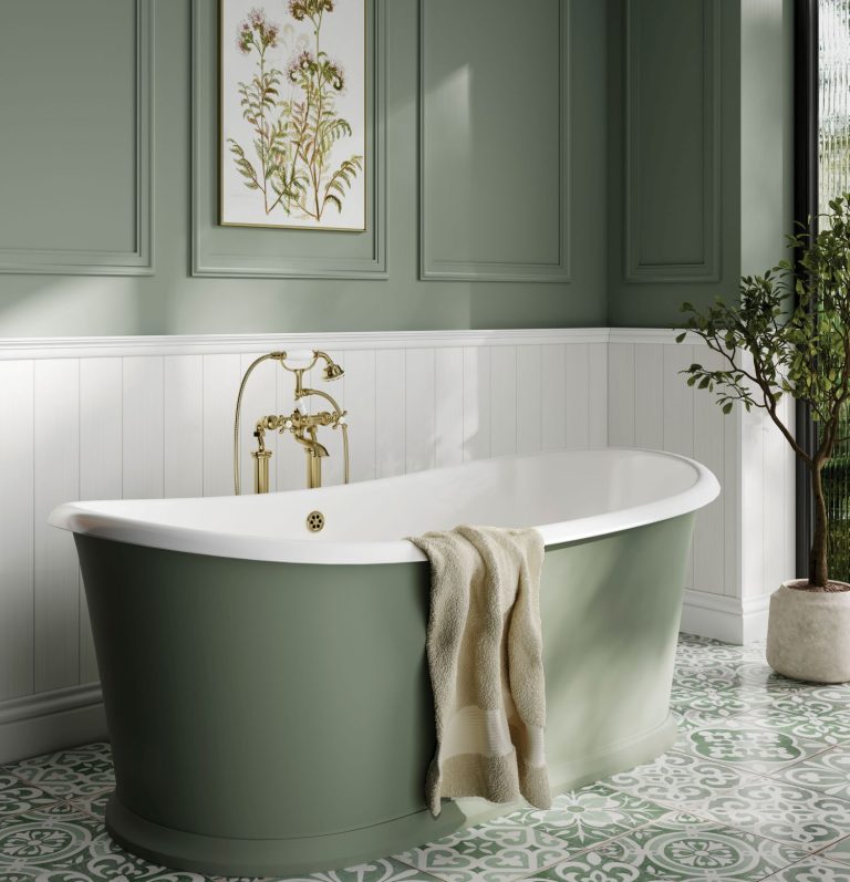 Bathroom-Review-Naturepanel-ShiplapAlpineWhite_