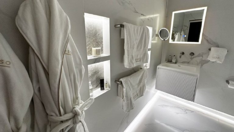 Bathroom-Review-Schluter-Systems-bathroom-dream-for-registered-installer.j