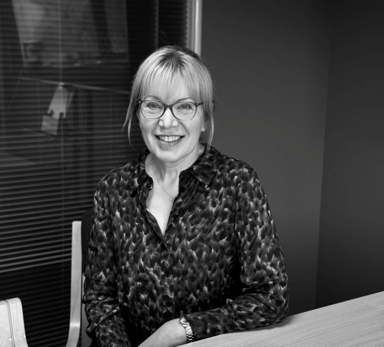 Bathroom-Review-Smiths-Briten-Fronltine-Bathrooms-ANICA_BEET-