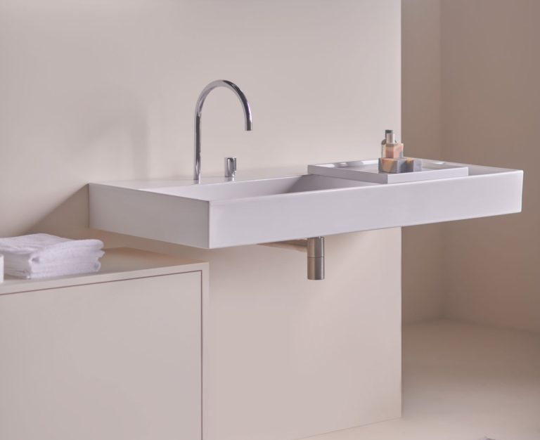 Bathroom-Review-IS_Multisuite_Multiproduct