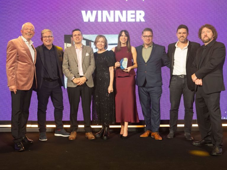 Bathroom-Review-PJH_Award