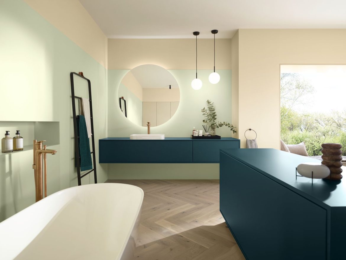Rehau-Glass-surfaces-for-bathrooms