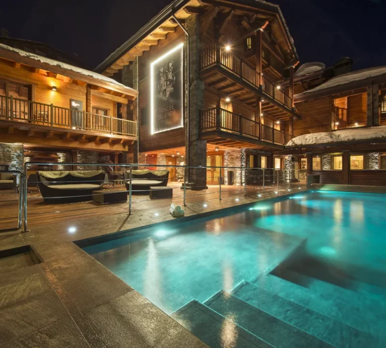 The-M-Legacy-Alpine-Hotel-in-Cervinia